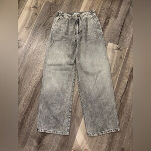 Pull & Bear Women’s 90’s Wide Leg Gray Jeans